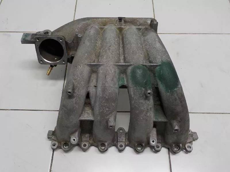 Впускной коллектор ST299880 Впускной коллектор ST299880