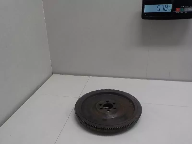 Маховик двигателя BS263543