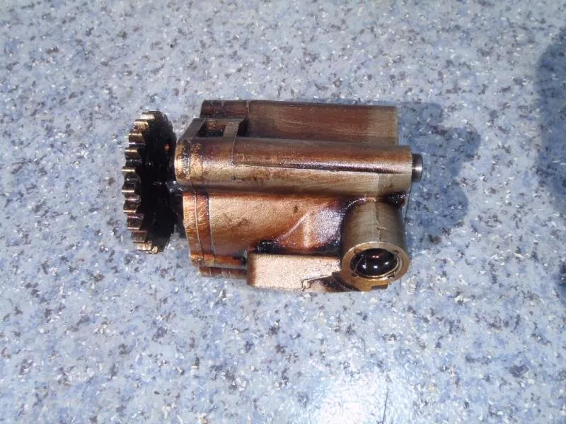 Масляный насос BS251763