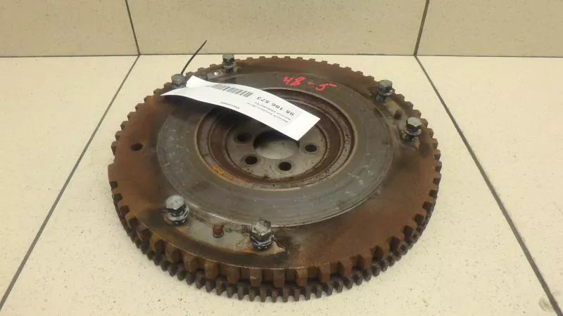 Маховик двигателя BS265370