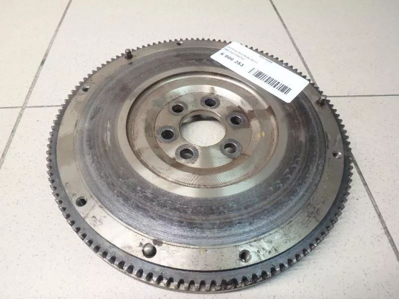 Маховик двигателя BS263768