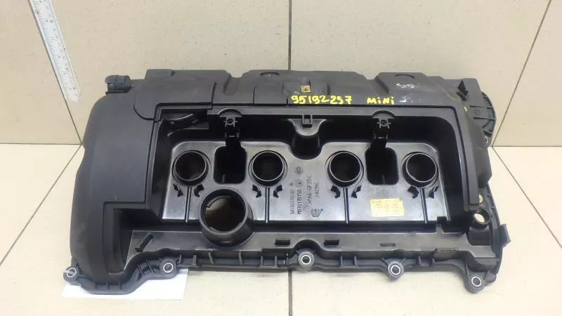 Клапанная крышка ГБЦ BS70549 Клапанная крышка ГБЦ BS70549