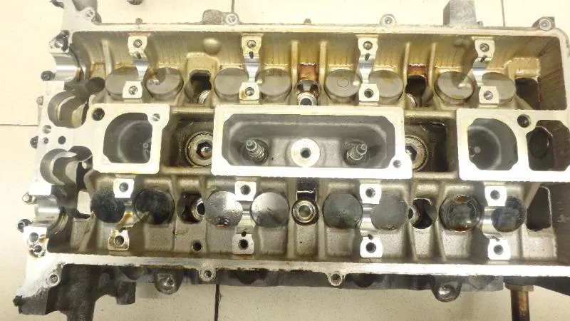 ГБЦ (головка блока цилиндров) ST296318