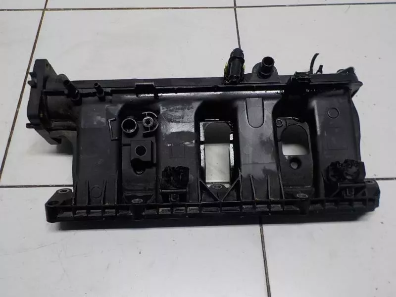 Впускной коллектор ST302740