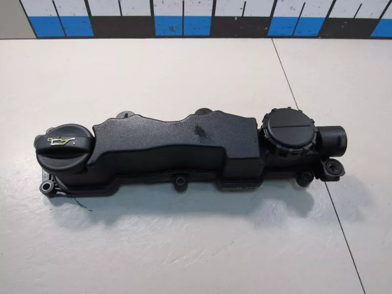 Клапанная крышка ГБЦ BS69751