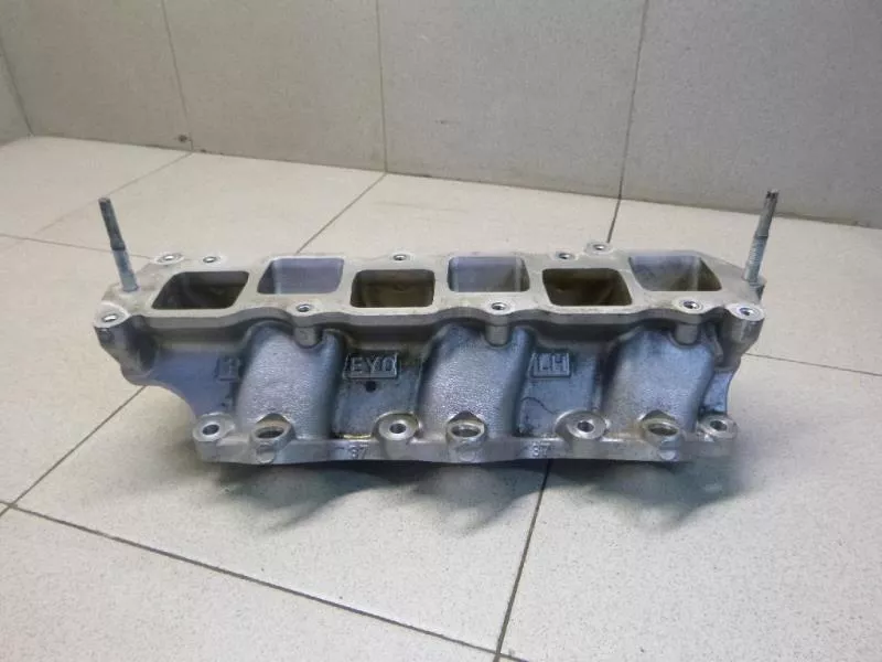 Впускной коллектор ST299092 Впускной коллектор ST299092