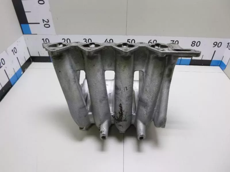 Впускной коллектор ST300081 Впускной коллектор ST300081