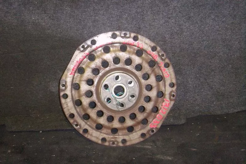 Маховик двигателя BS266935