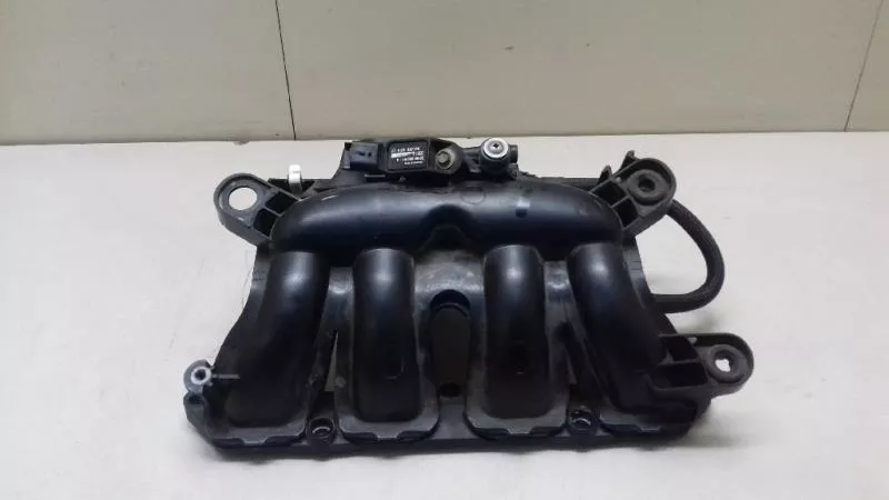 Впускной коллектор ST302499 Впускной коллектор ST302499