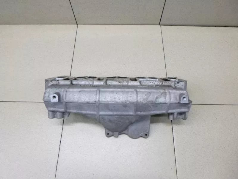 Впускной коллектор ST299796 Впускной коллектор ST299796