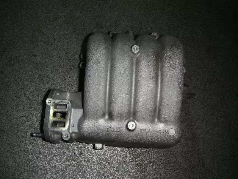 Впускной коллектор ST298555