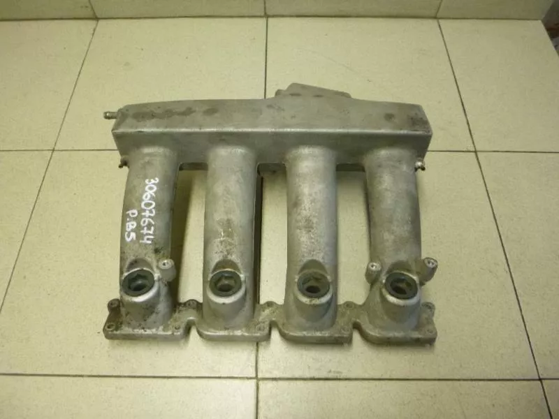 Впускной коллектор ST299687