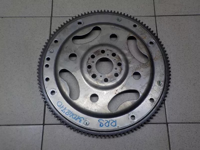 Маховик двигателя BS264897