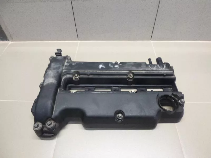 Клапанная крышка ГБЦ BS70577