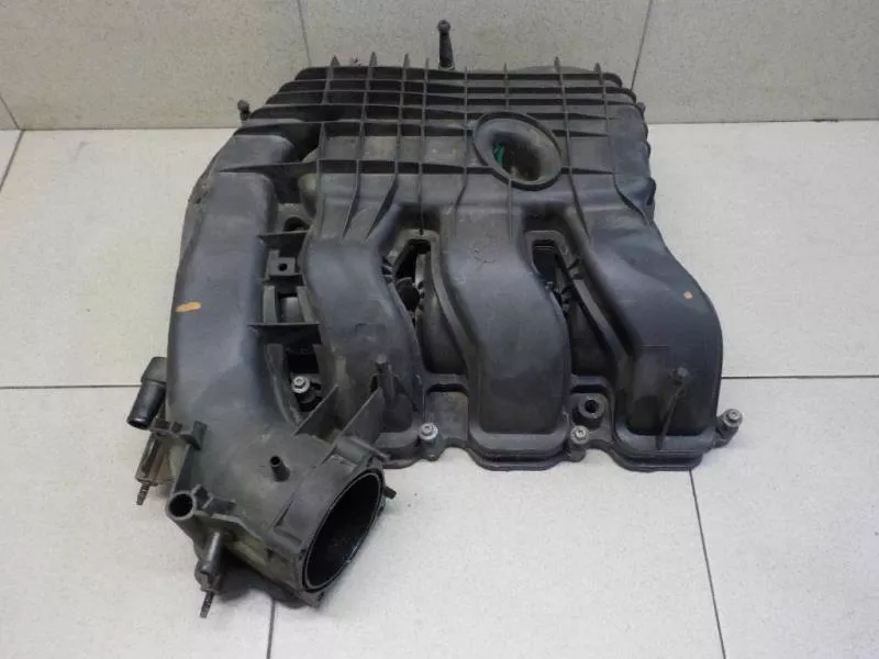 Впускной коллектор ST301831 Впускной коллектор ST301831