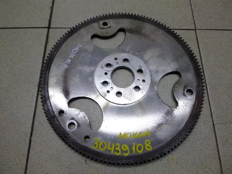 Маховик двигателя BS264166