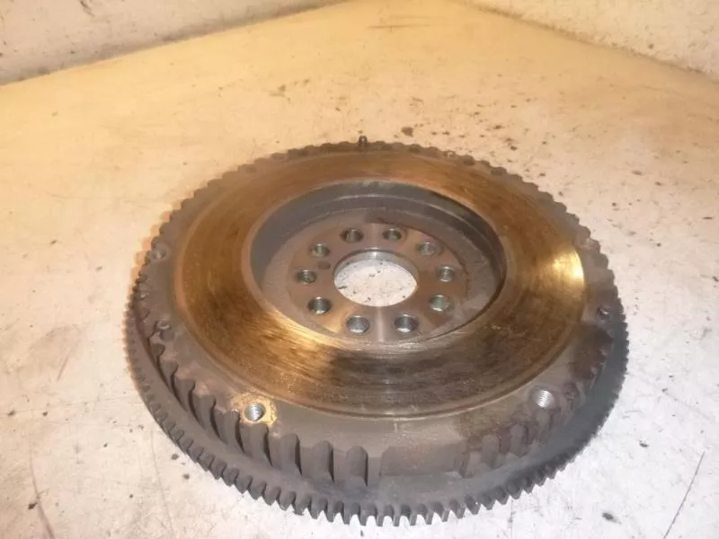 Маховик двигателя BS266525