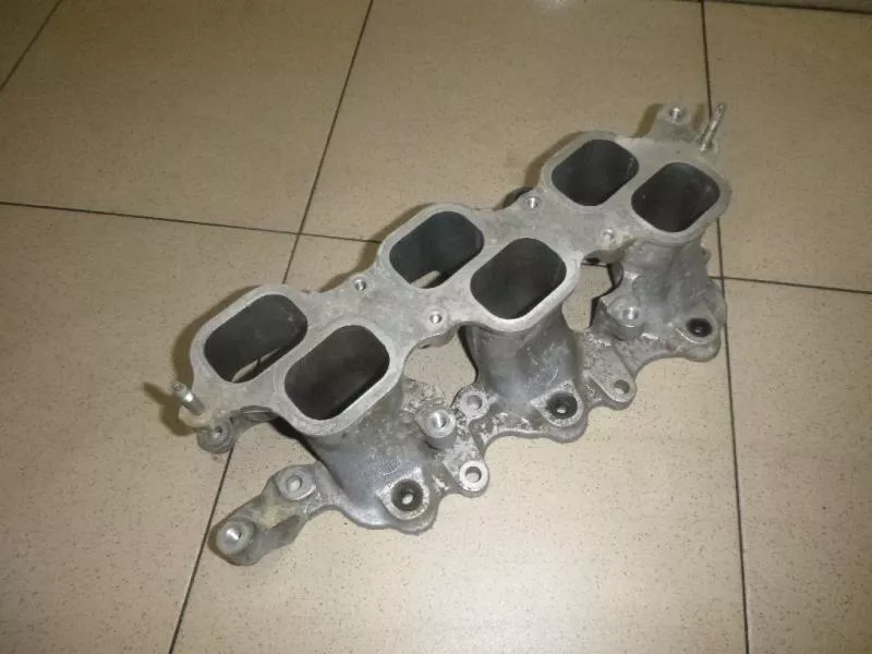 Впускной коллектор ST299752