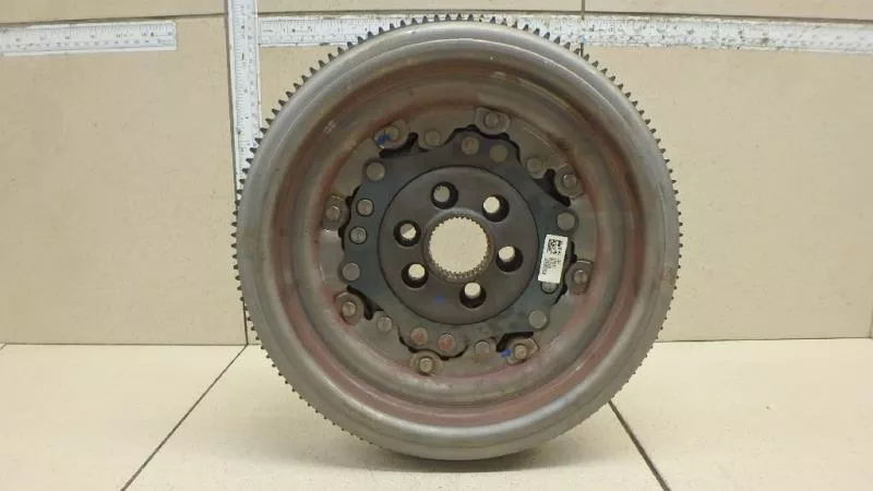 Маховик двигателя BS267730 Маховик двигателя BS267730