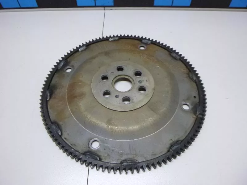 Маховик двигателя BS265856