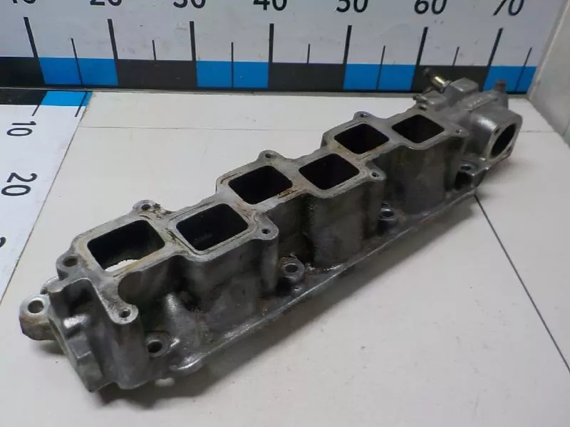 Впускной коллектор ST300353