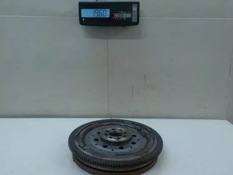 Маховик двигателя BS267662