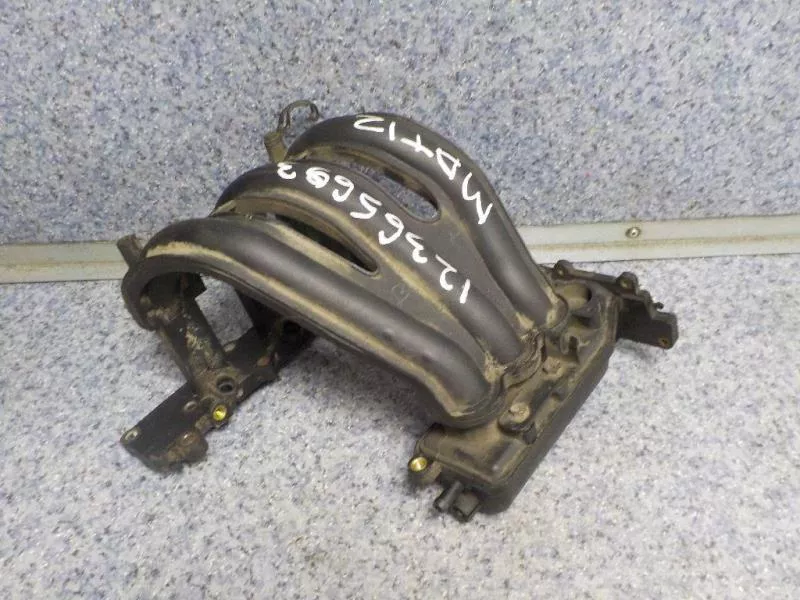 Впускной коллектор ST301218 Впускной коллектор ST301218