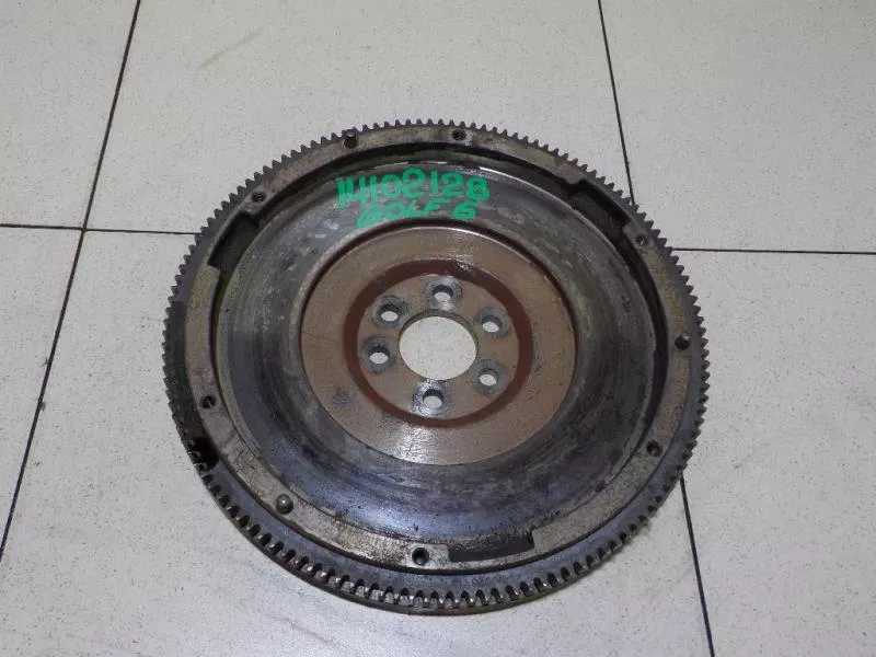 Маховик двигателя BS266269