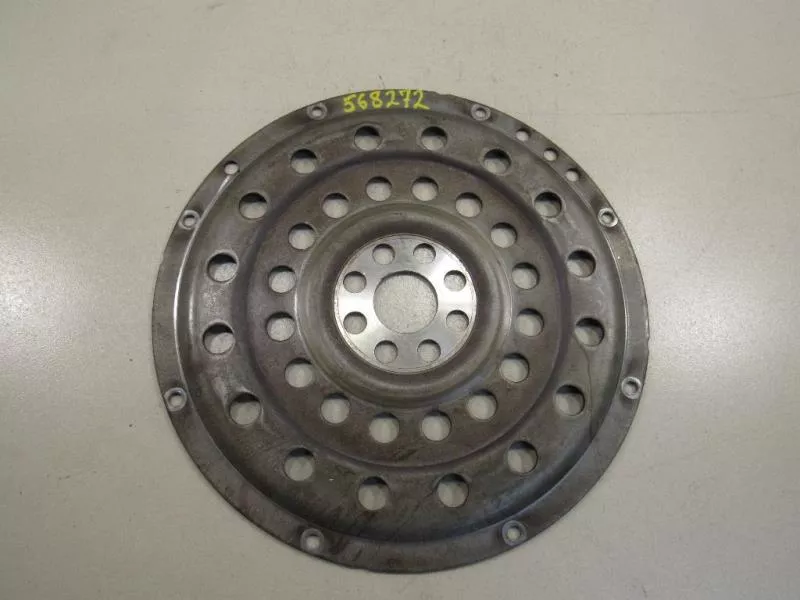 Маховик двигателя BS264303