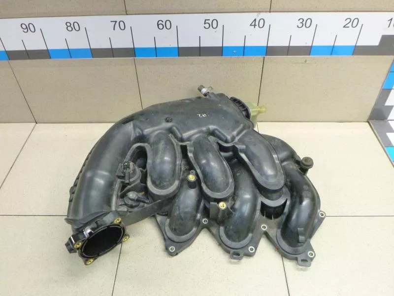 Впускной коллектор ST300692 Впускной коллектор ST300692