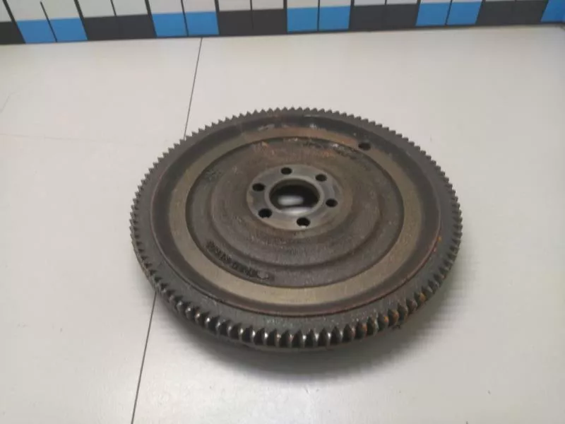 Маховик двигателя BS265463