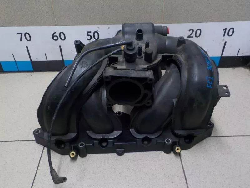 Впускной коллектор ST300750