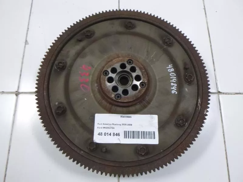 Маховик двигателя BS267987