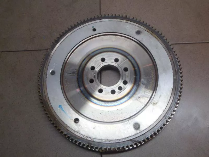 Маховик двигателя BS266481