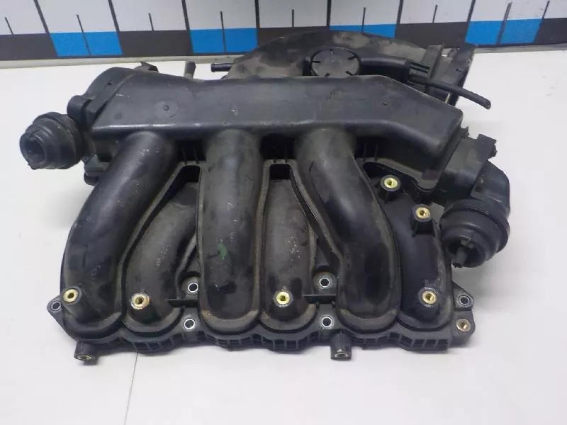 Впускной коллектор ST302651