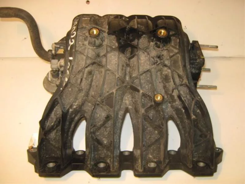 Впускной коллектор ST301569