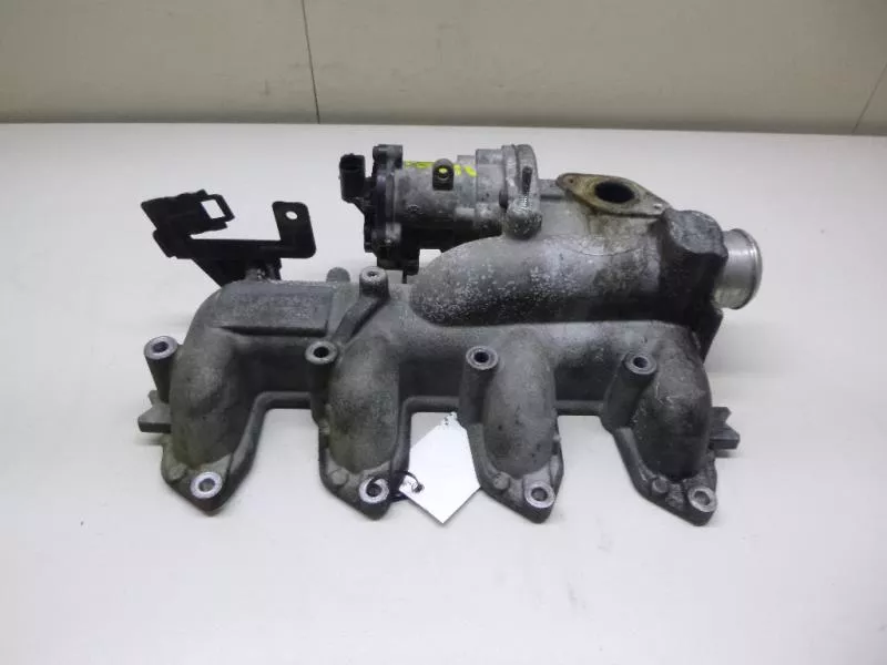 Впускной коллектор ST301842 Впускной коллектор ST301842