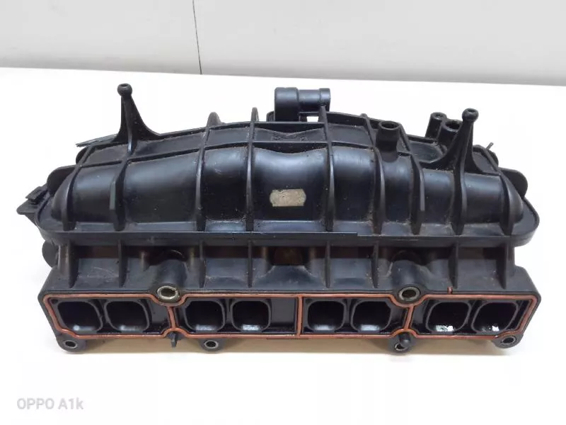 Впускной коллектор ST302429 Впускной коллектор ST302429