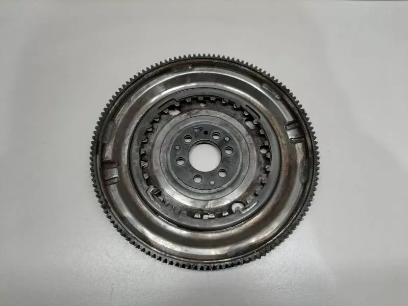 Маховик двигателя BS267624