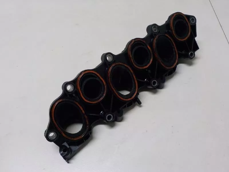 Впускной коллектор ST301356 Впускной коллектор ST301356