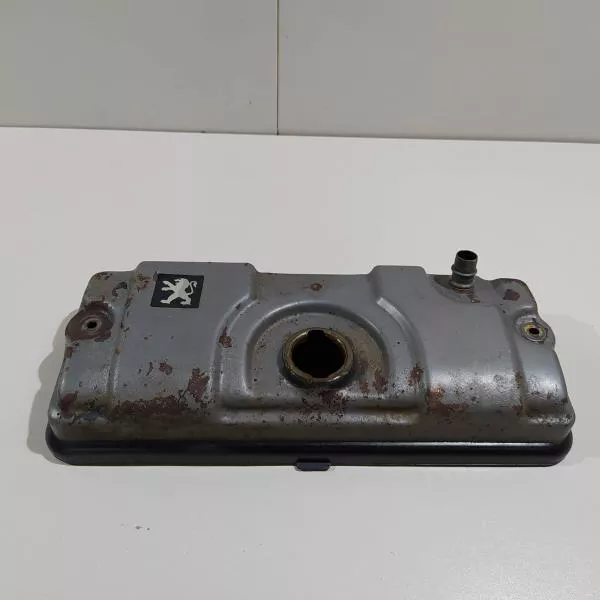 Клапанная крышка ГБЦ BS68646 Клапанная крышка ГБЦ BS68646