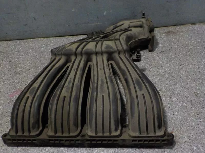 Впускной коллектор ST300825