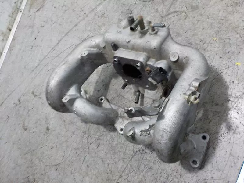 Впускной коллектор ST301673