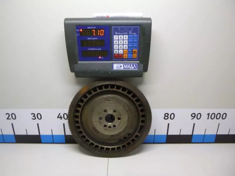 Маховик двигателя BS263476