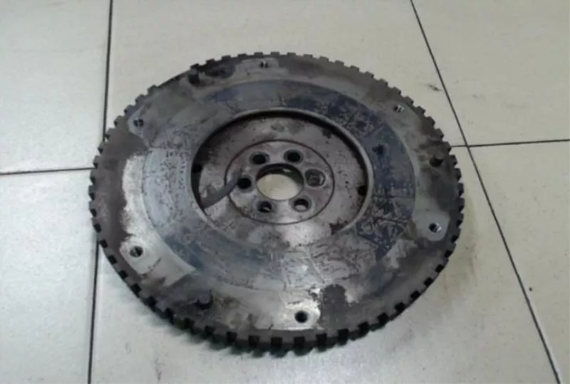 Маховик двигателя BS264831