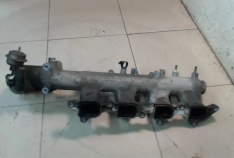 Впускной коллектор ST298359