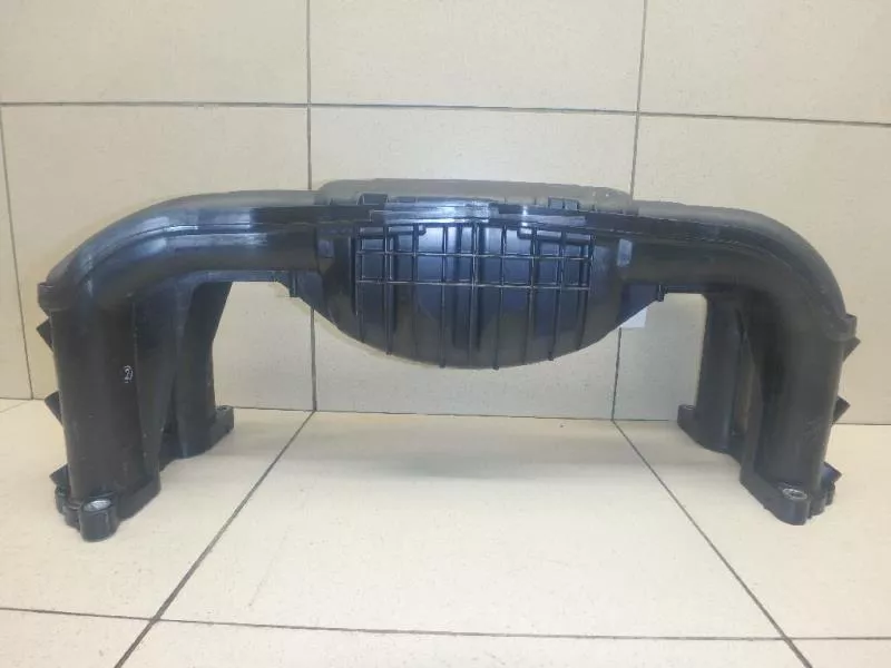 Впускной коллектор ST301638 Впускной коллектор ST301638