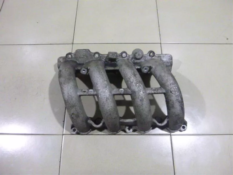 Впускной коллектор ST300681 Впускной коллектор ST300681