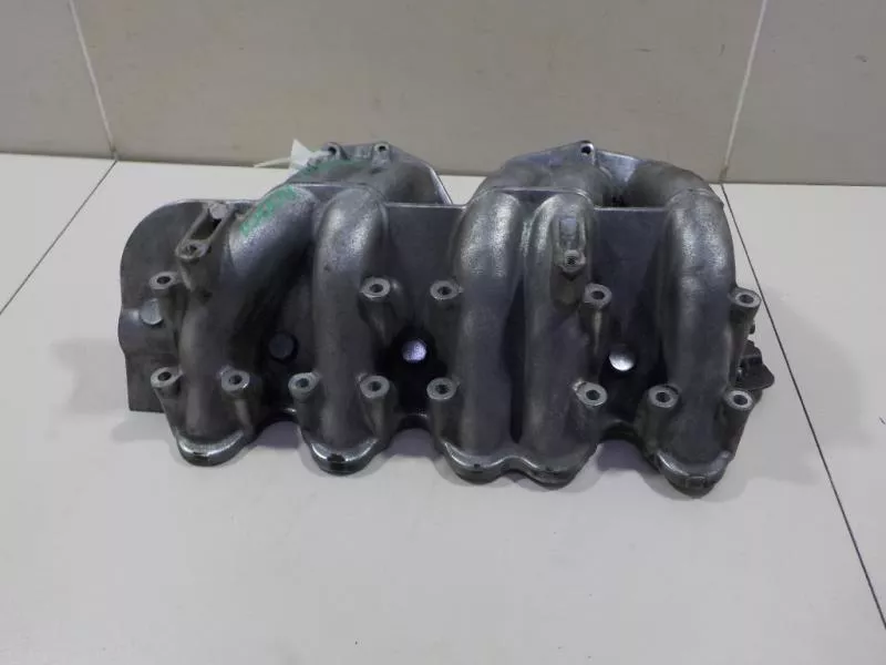 Впускной коллектор ST300828