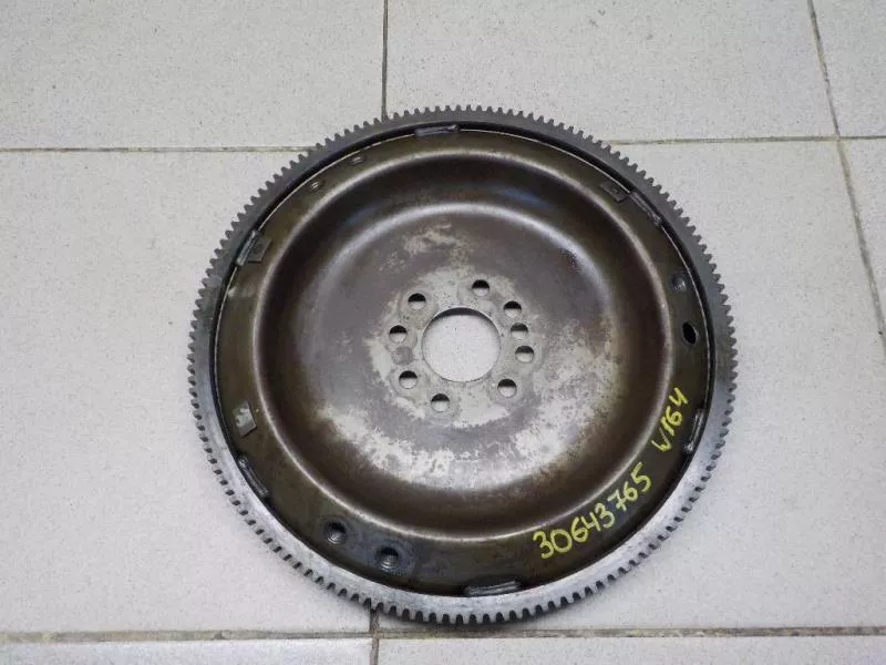 Маховик двигателя BS265598